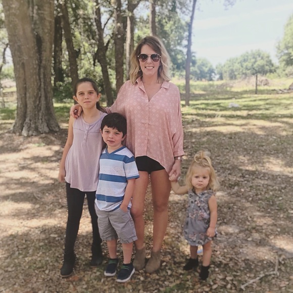 Meet your Posher, Michele - Picture 2 of 4